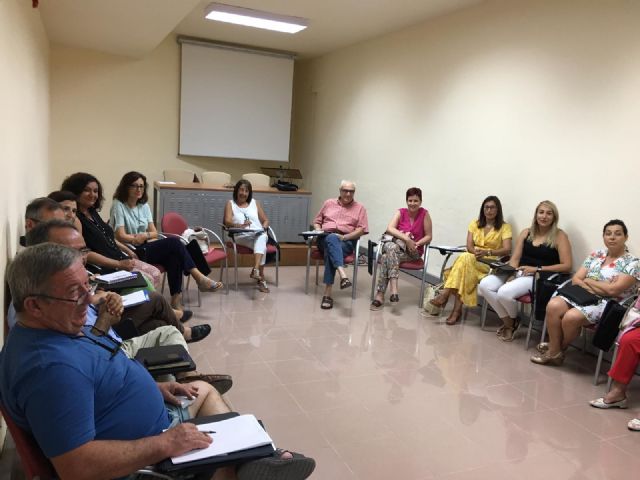 La concejala de Servicios Sociales e Inmigración se reúne con las asociaciones sociosanitarias que operan en el municipio de Torre Pacheco