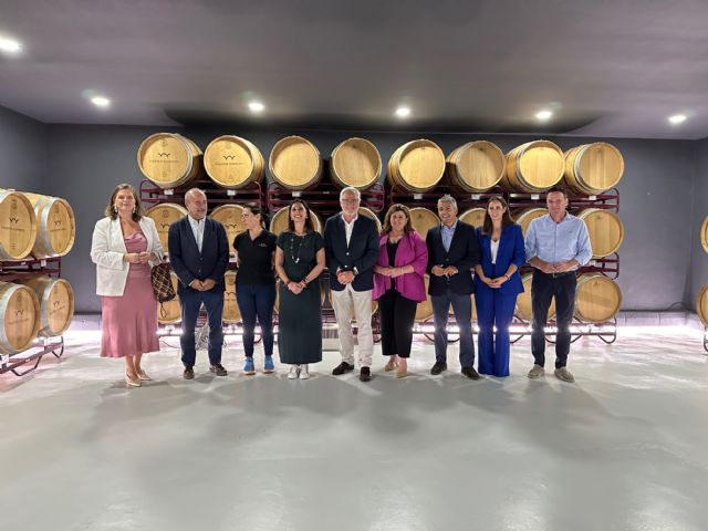 Presentación de los nuevos vinos ‘Tres Monastrells’ y ‘Entre Naranjos & Limoneros’ en la Bodega Madrid Romero de Torre Pacheco